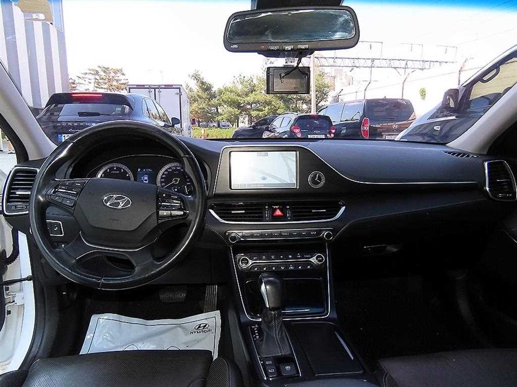 Hyundai Grandeur — photo 07