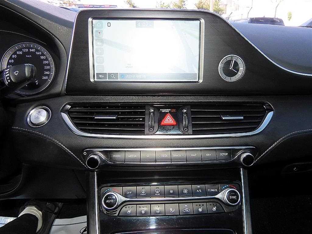 Hyundai Grandeur — photo 13