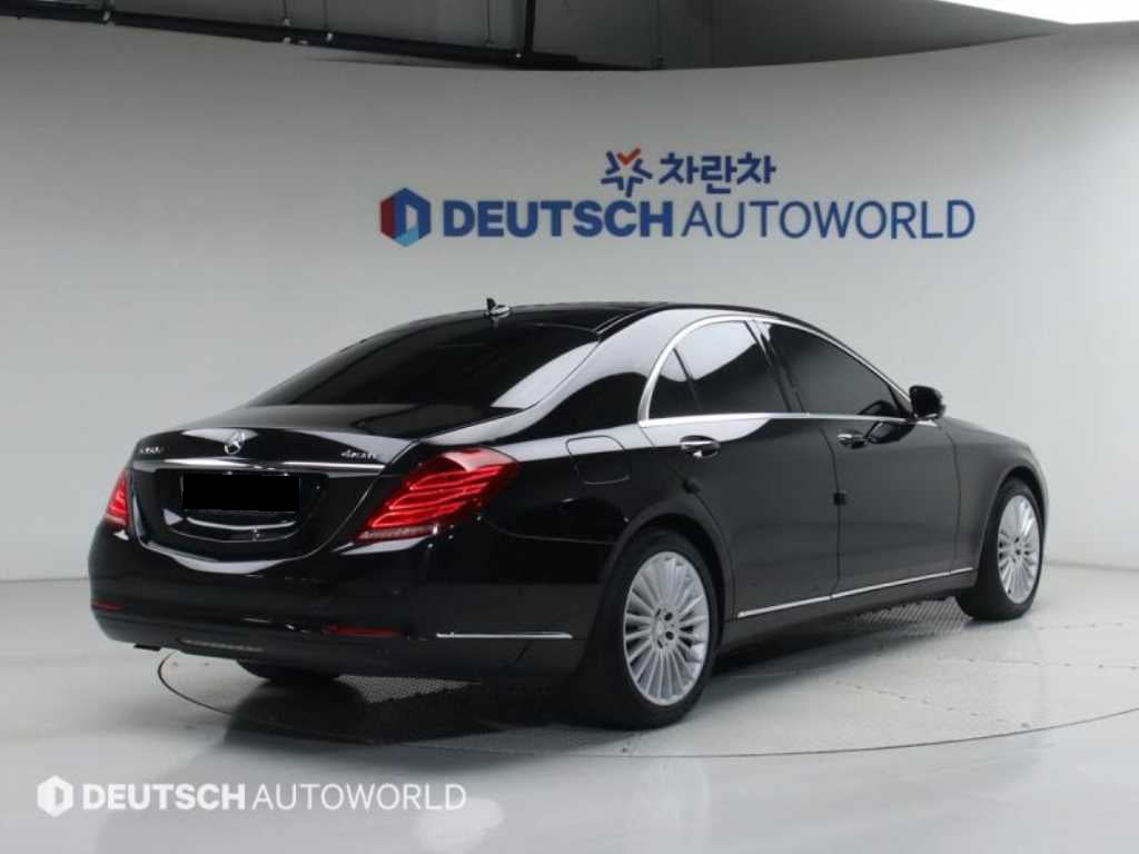 Mercedes-Benz S-Class — photo 02