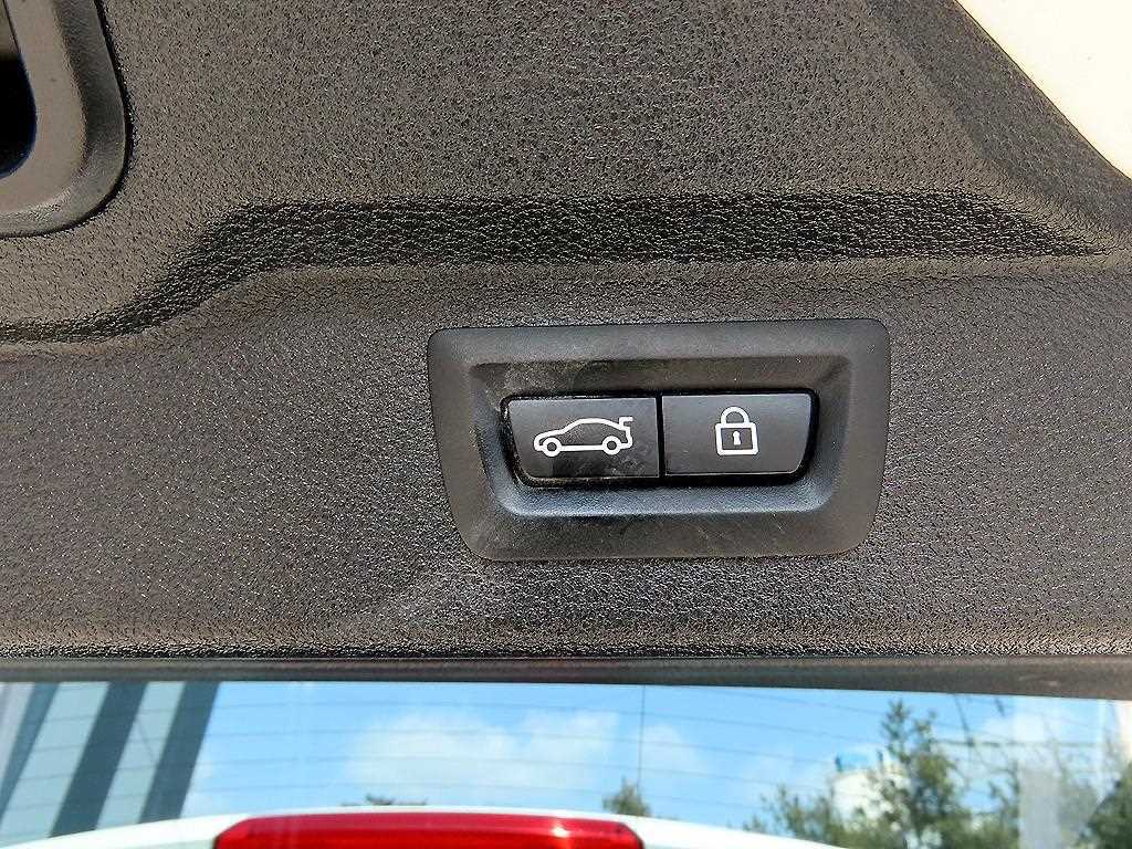 BMW X5 — photo 15