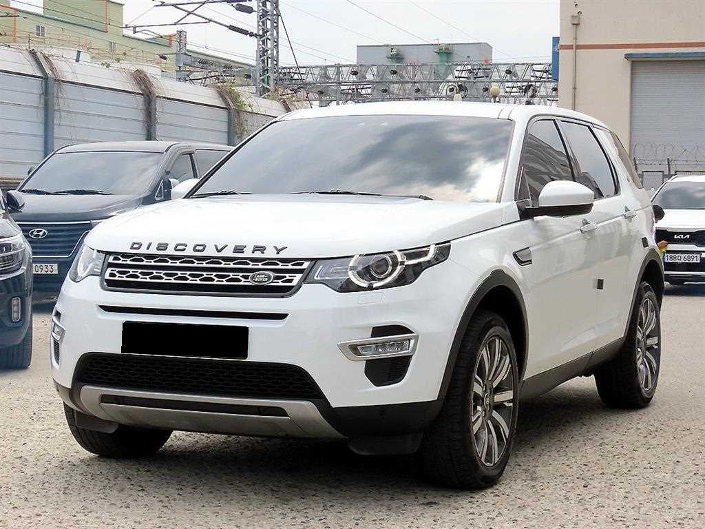 Land Rover Discovery Sport — photo 02