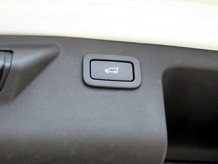 Land Rover Discovery Sport — photo 17