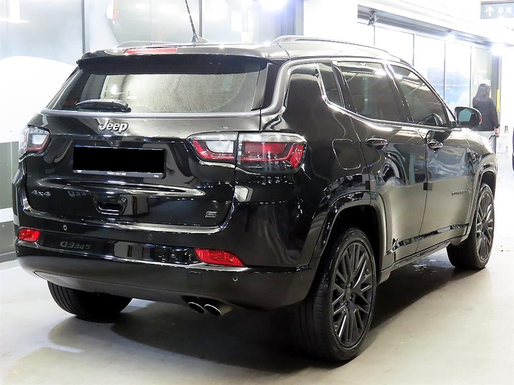 Jeep Compass — photo 04
