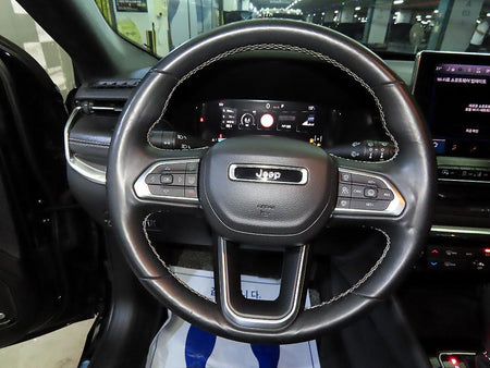 Jeep Compass — photo 08