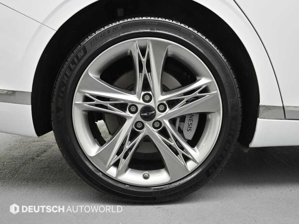 Genesis G90 — photo 05