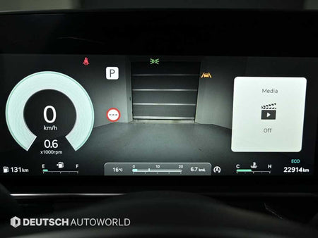 Genesis G90 — photo 08