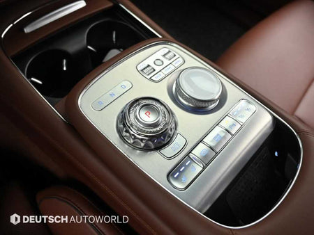 Genesis G90 — photo 09
