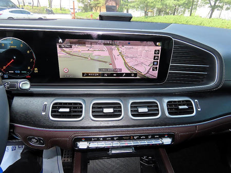 Mercedes-Benz GLS-Class — photo 13