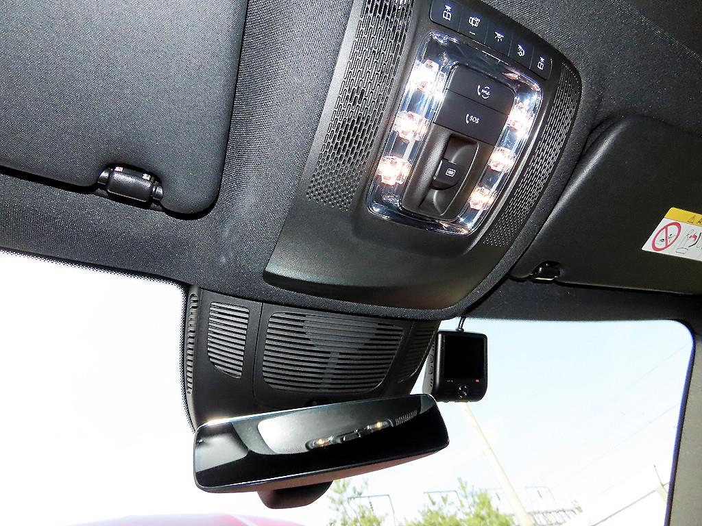 Mercedes-Benz GLS-Class — photo 14