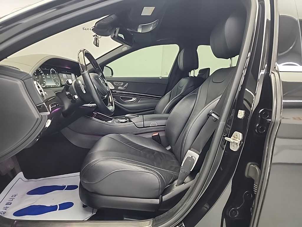 Mercedes-Benz S-Class — photo 10