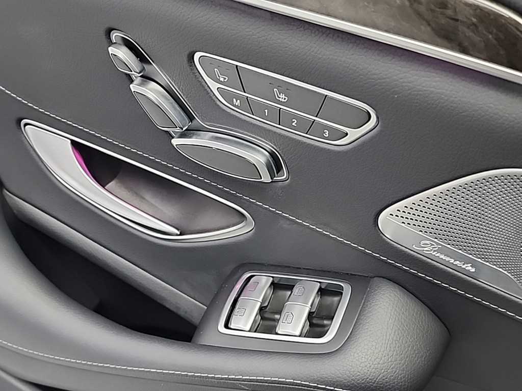 Mercedes-Benz S-Class — photo 13