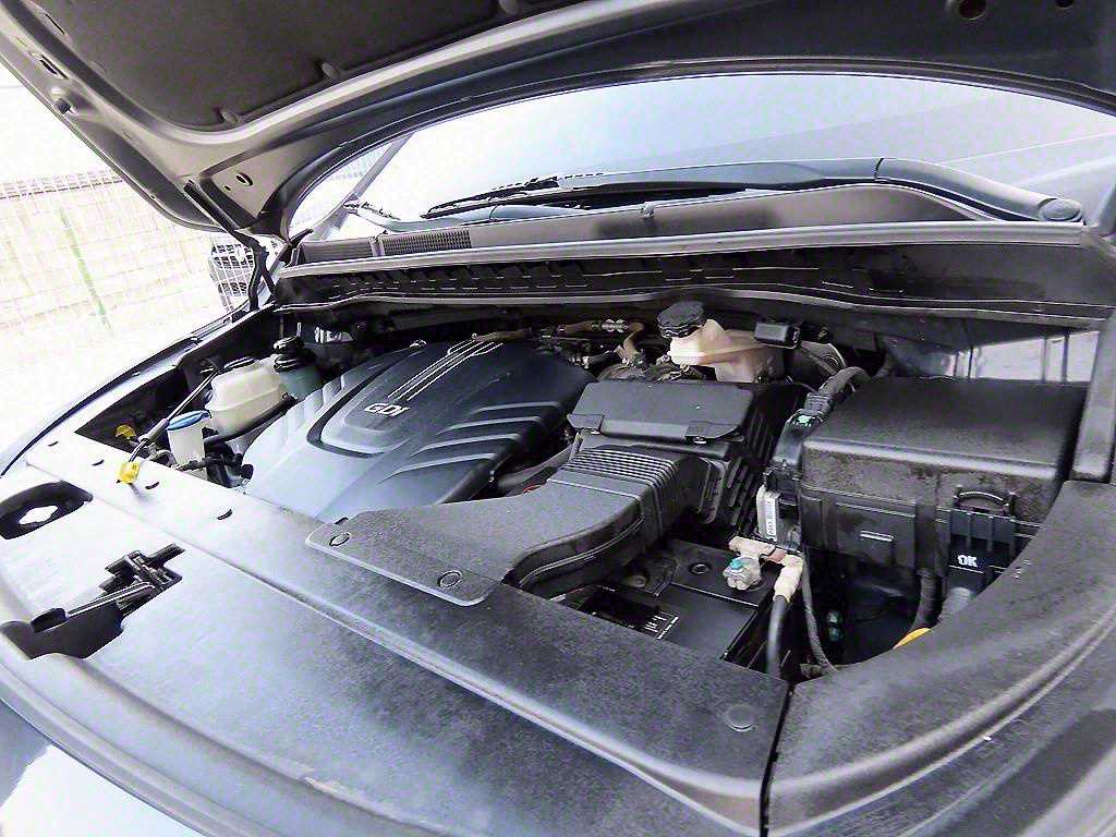 Kia Carnival — photo 18