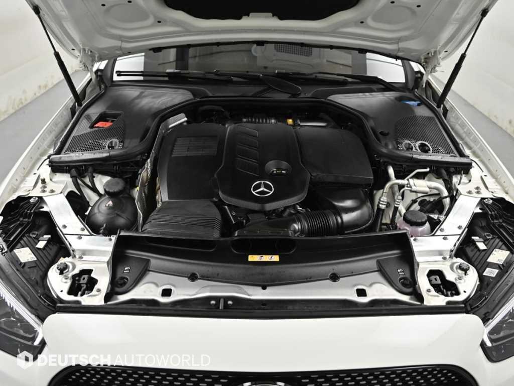 Mercedes-Benz E-Class — photo 06