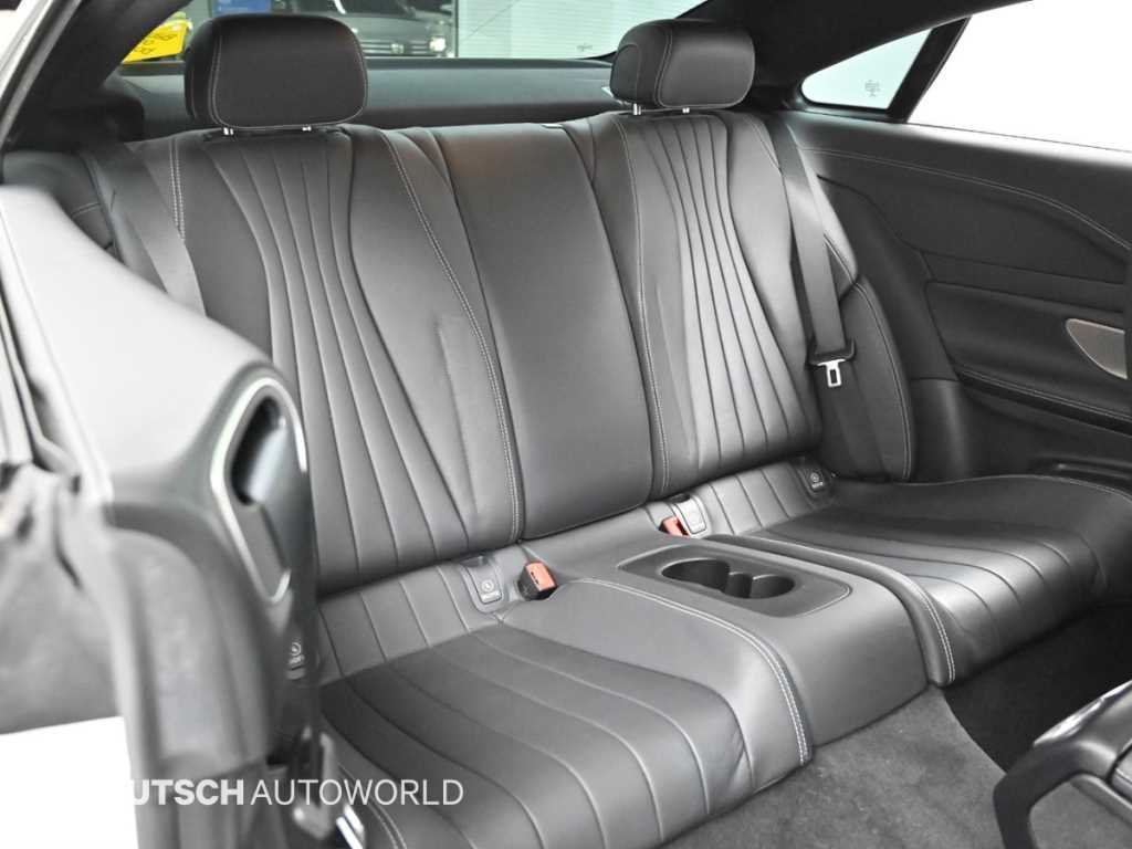 Mercedes-Benz E-Class — photo 12