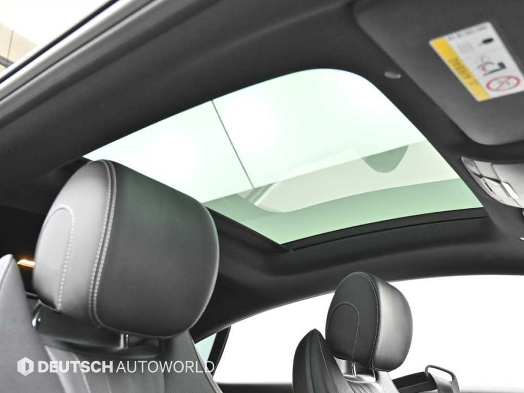 Mercedes-Benz E-Class — photo 18