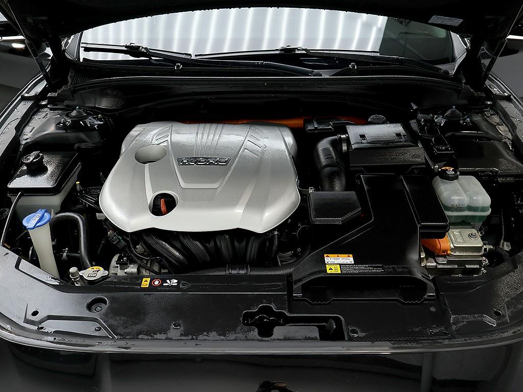 Hyundai Grandeur — photo 08