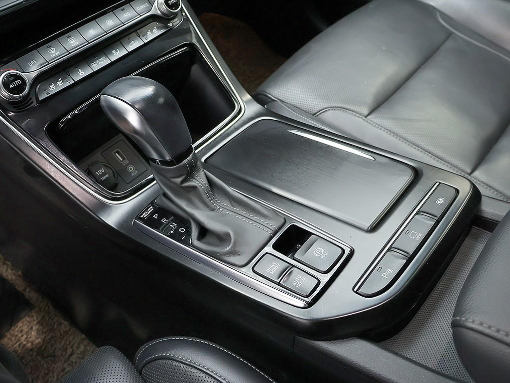 Hyundai Grandeur — photo 10