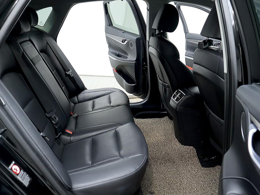 Hyundai Grandeur — photo 11