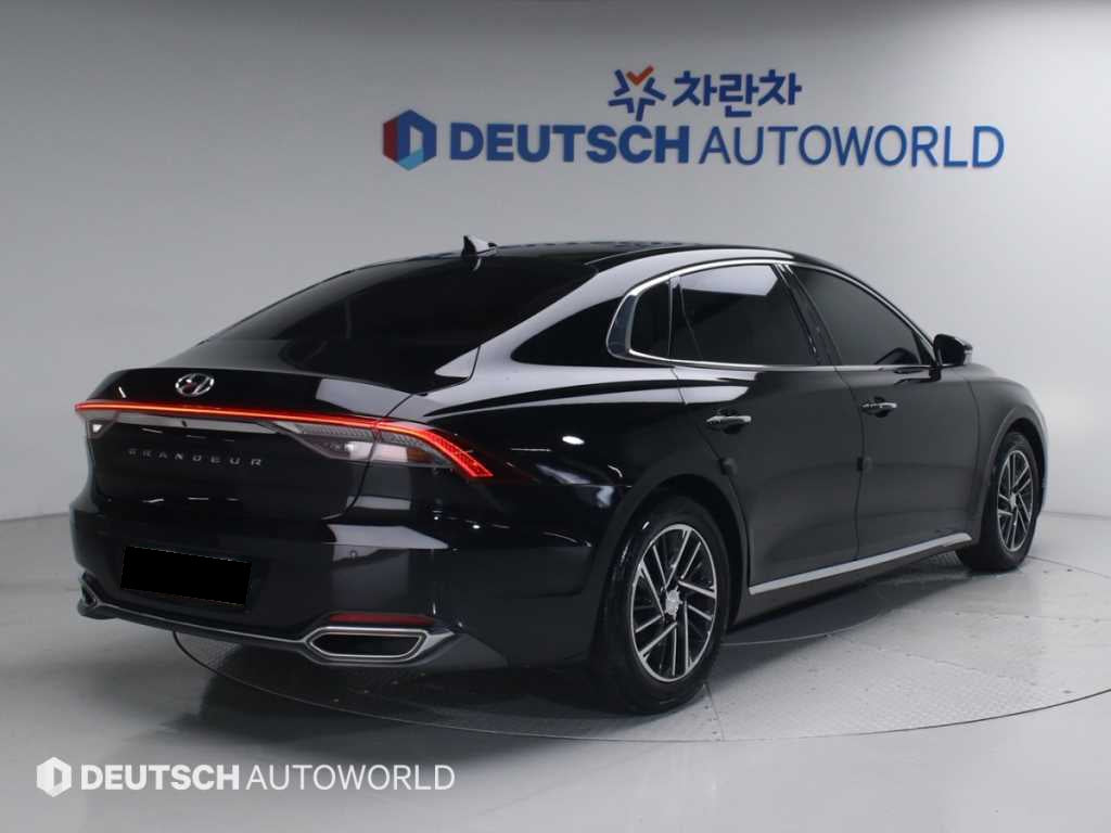 Hyundai Grandeur — photo 02