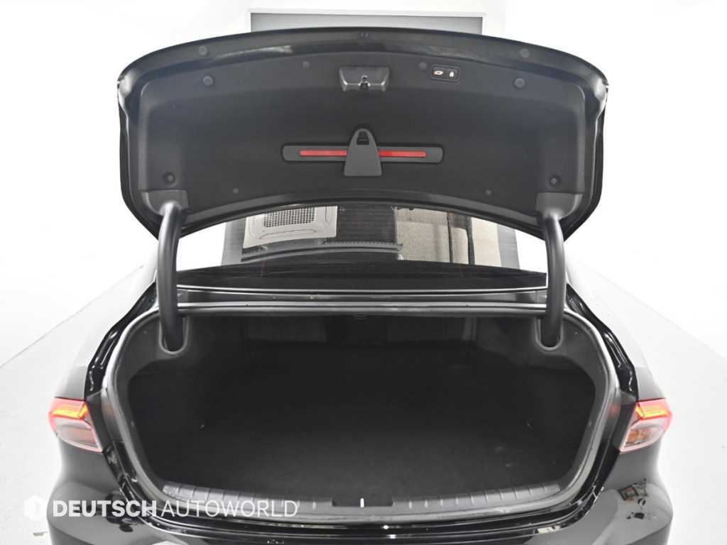 Hyundai Grandeur — photo 19