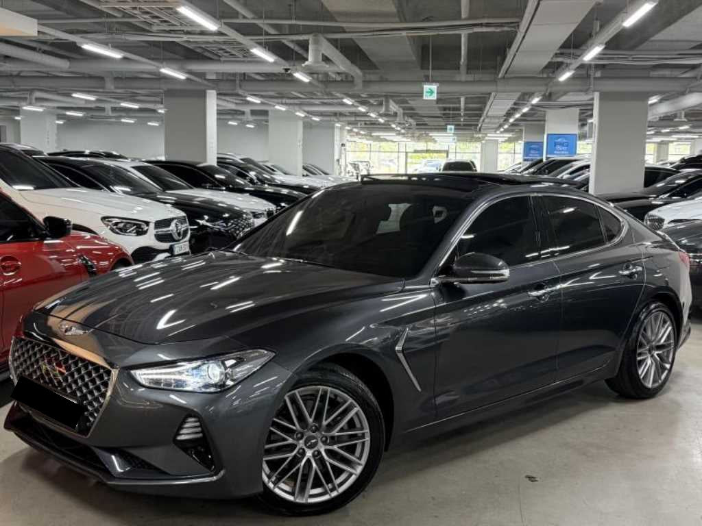 Genesis G70 — photo 01