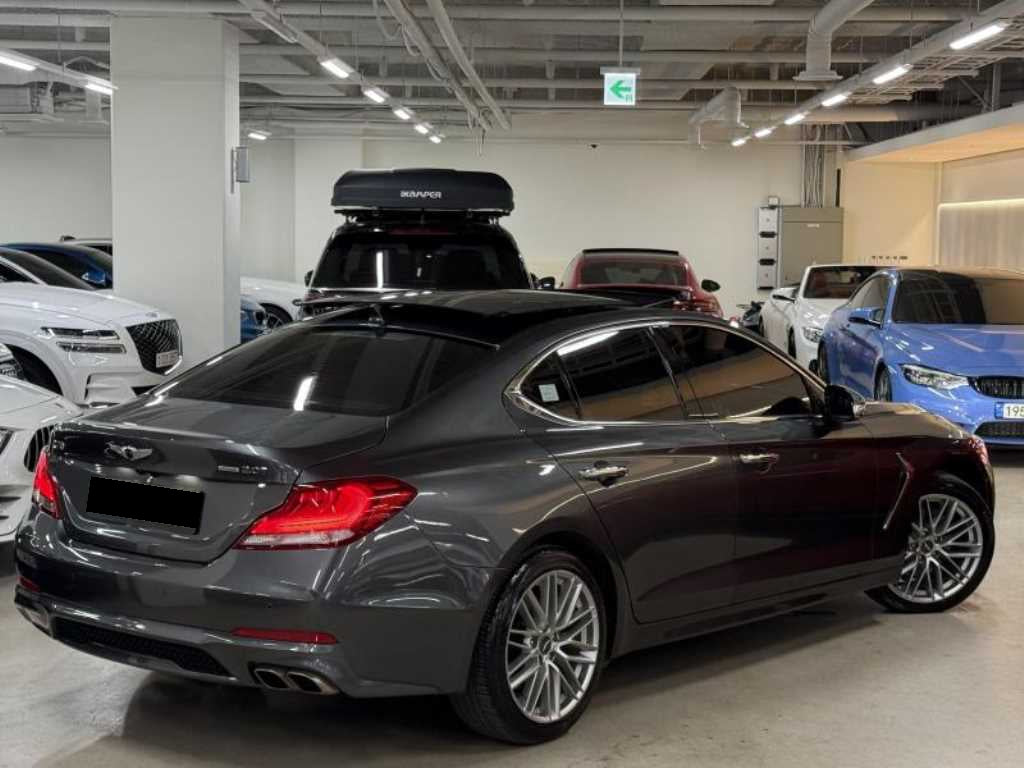Genesis G70 — photo 02