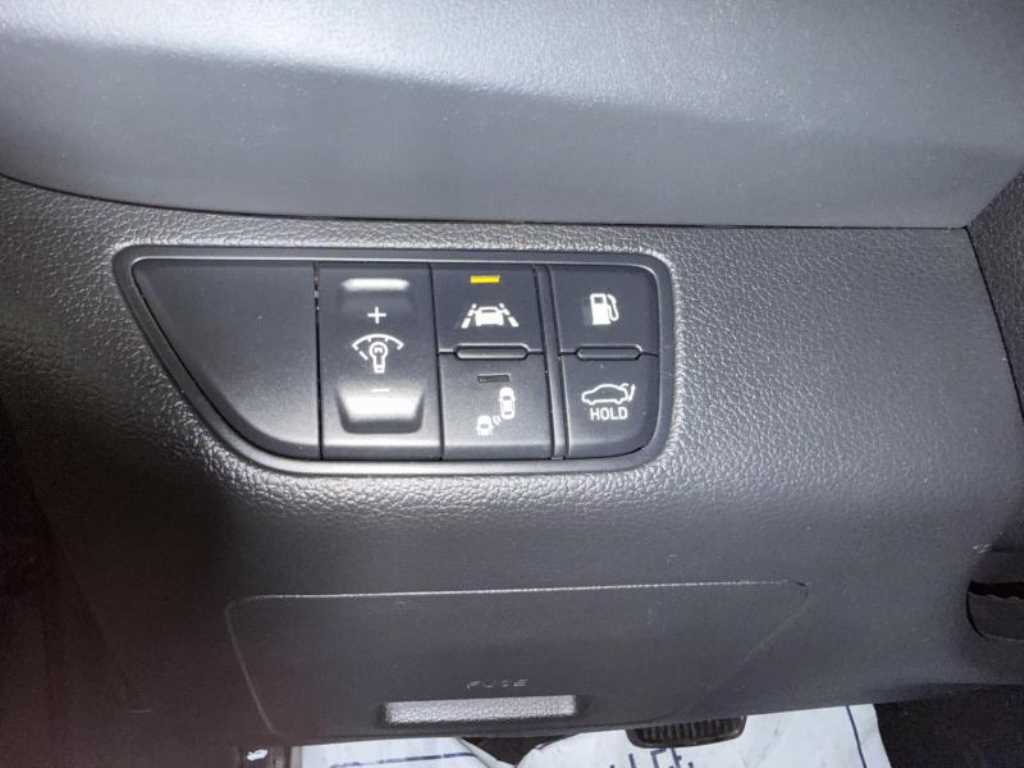 Genesis G70 — photo 15