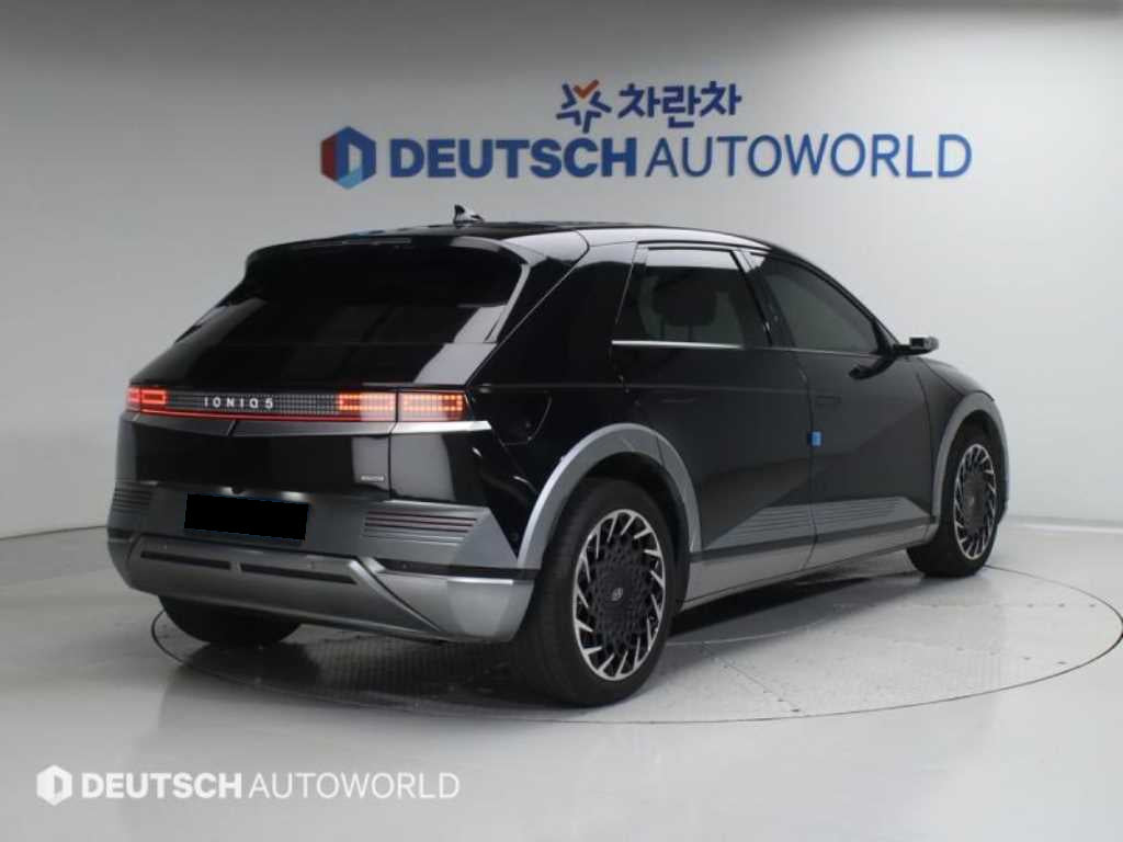 Hyundai Ioniq5 — photo 02