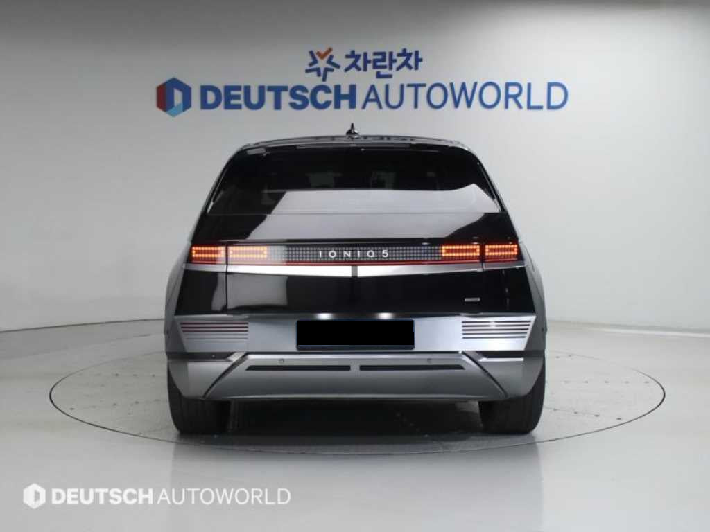 Hyundai Ioniq5 — photo 04