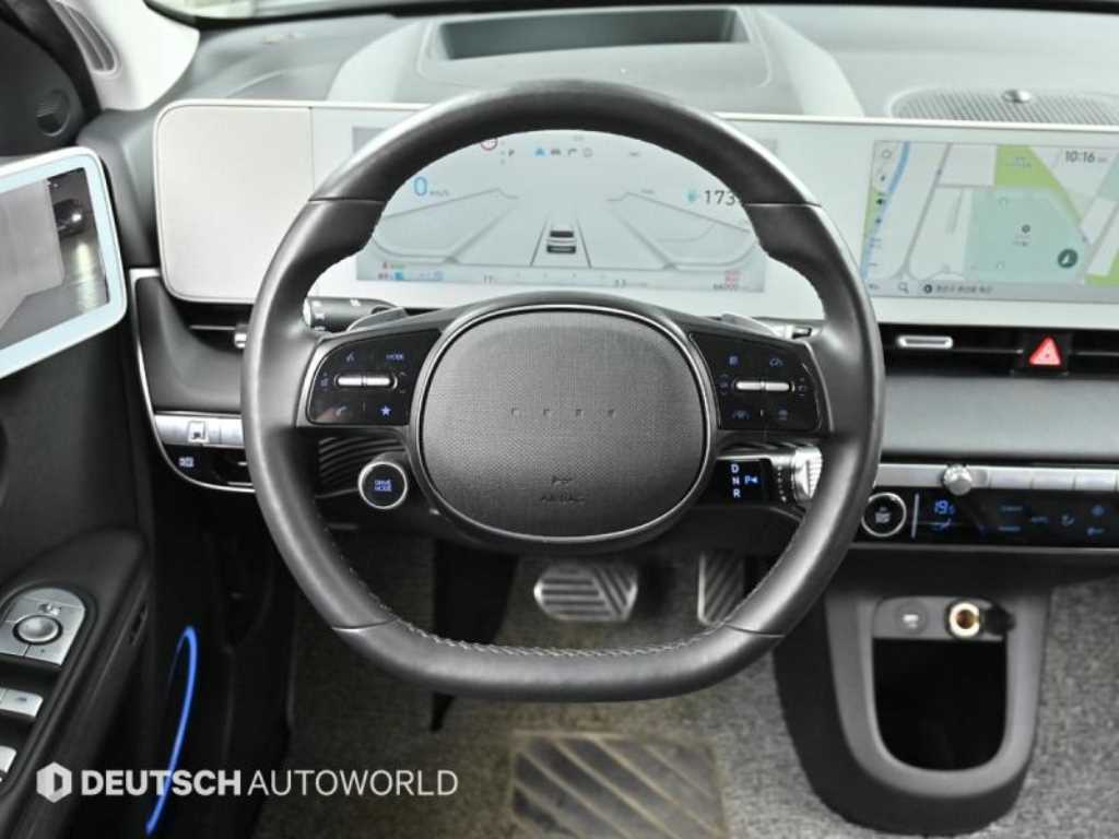 Hyundai Ioniq5 — photo 13