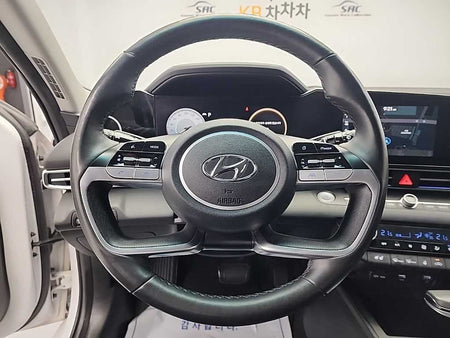 Hyundai Avante — photo 09