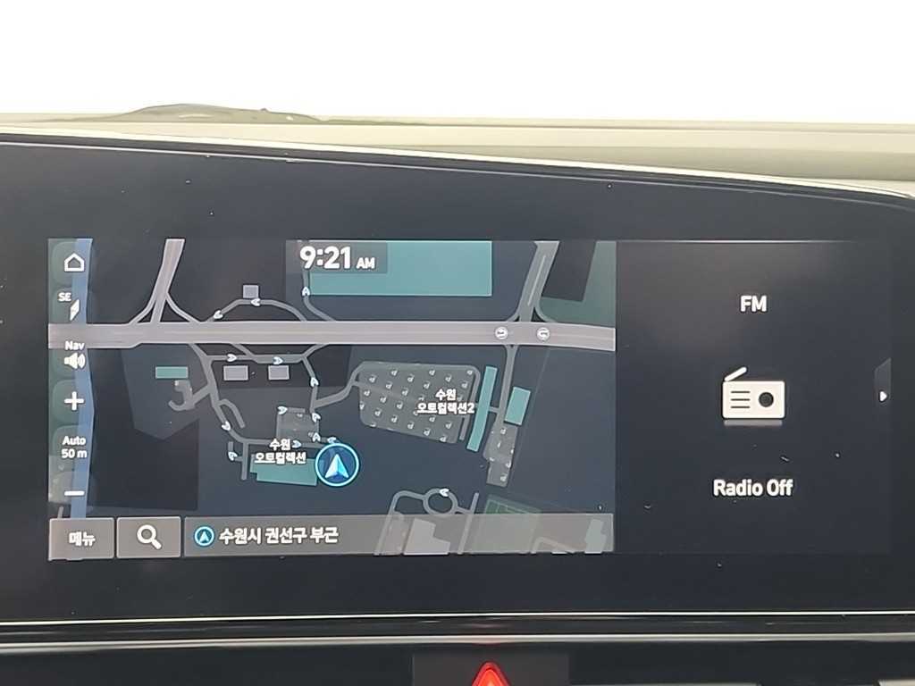 Hyundai Avante — photo 13