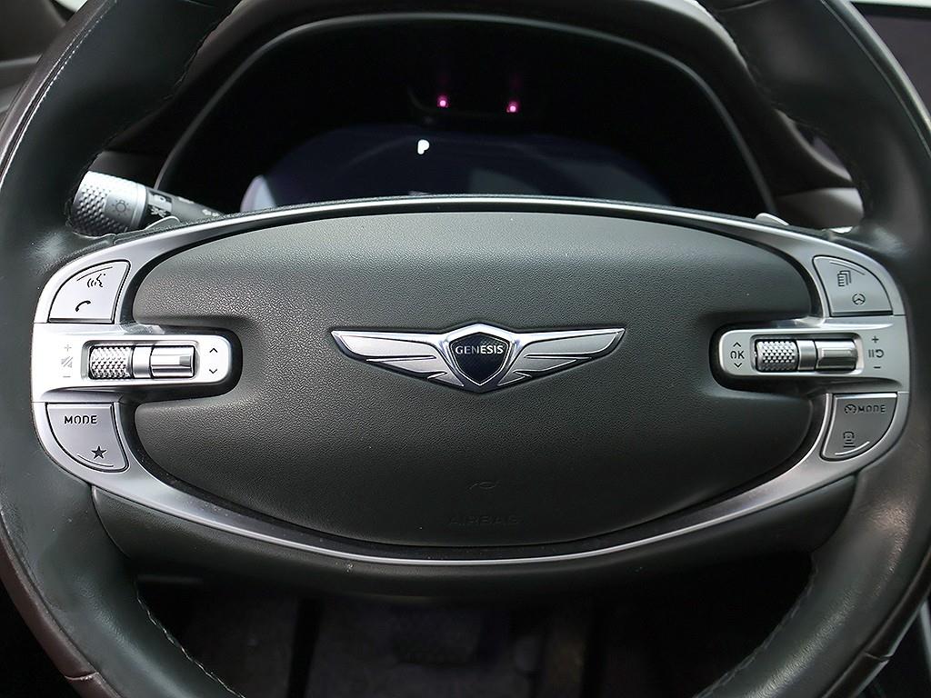 Genesis GV80 — photo 14