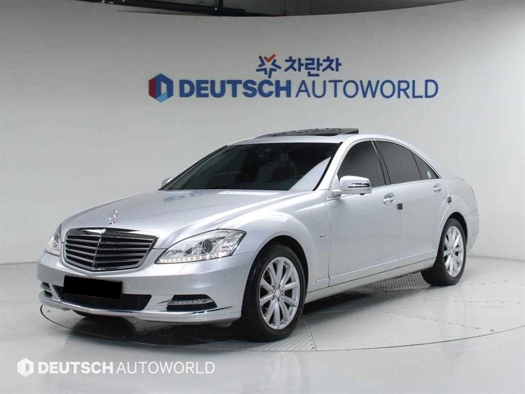 Mercedes-Benz S-Class — photo 01