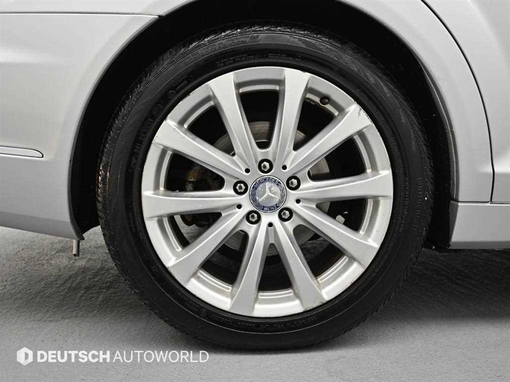 Mercedes-Benz S-Class — photo 05