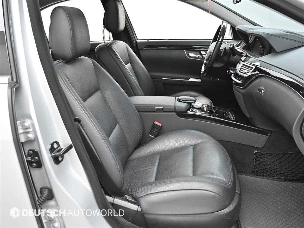 Mercedes-Benz S-Class — photo 10