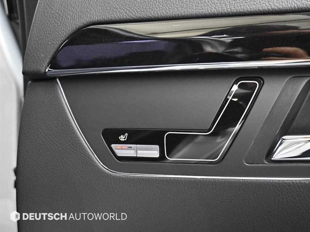Mercedes-Benz S-Class — photo 16