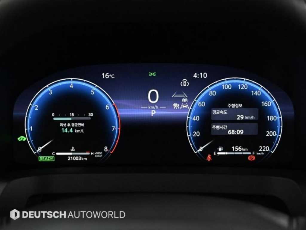 Toyota Alphard — photo 08