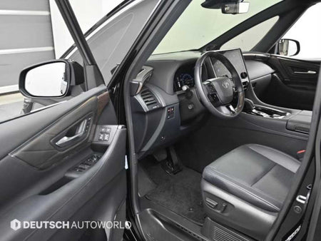 Toyota Alphard — photo 11