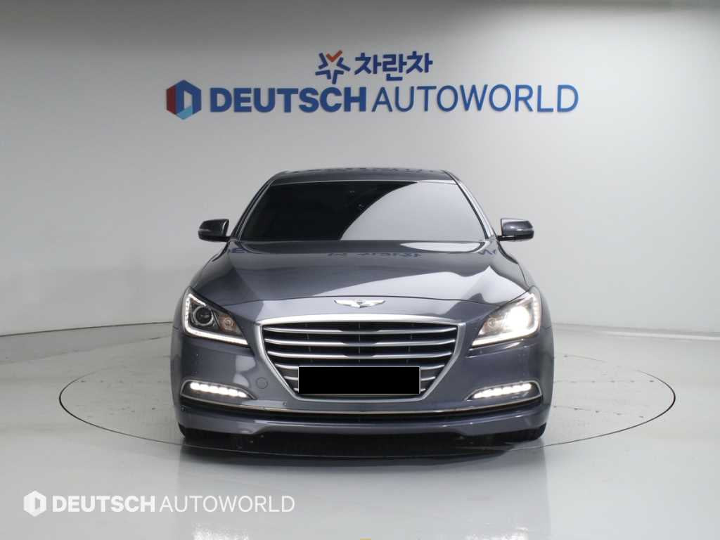 Hyundai Genesis — photo 03