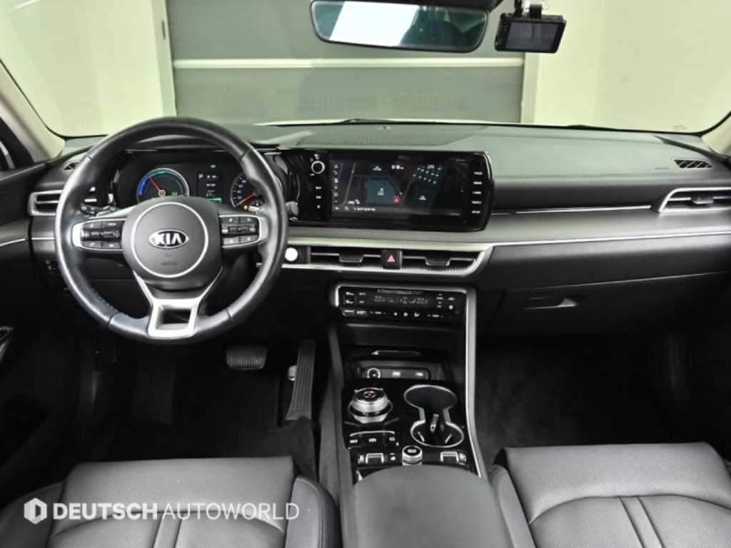 Kia K5 — photo 07
