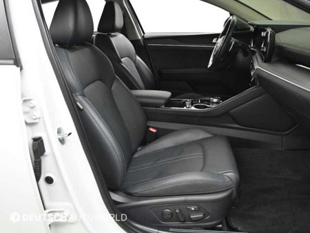 Kia K5 — photo 10