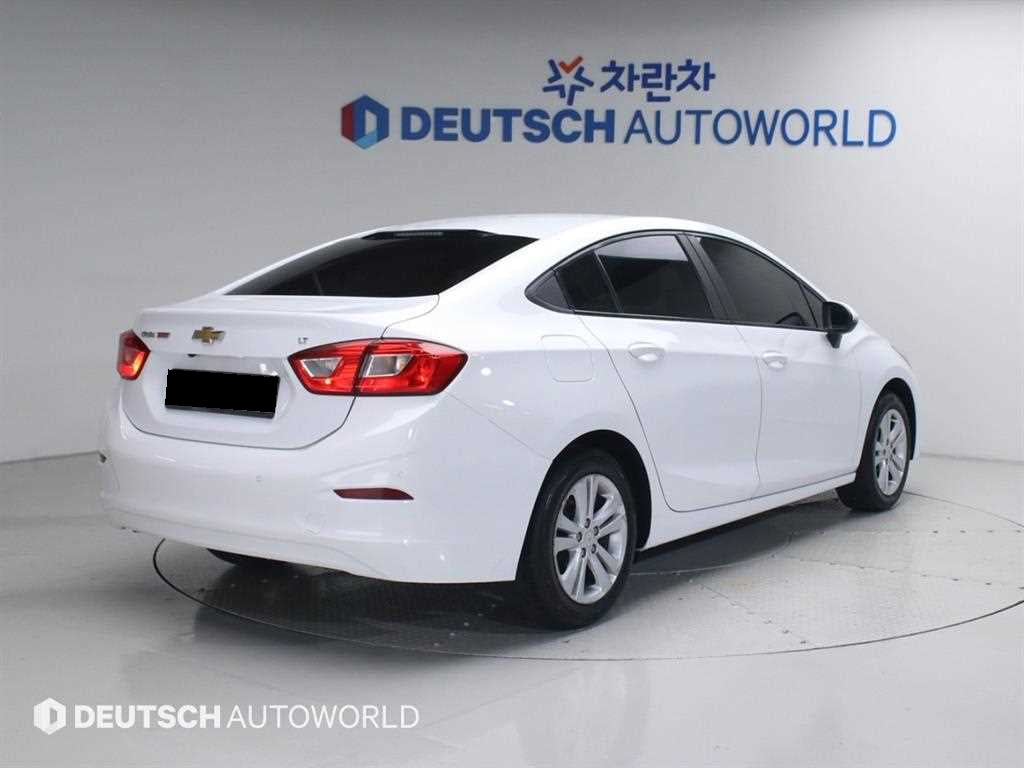 CHEVROLET Cruze — photo 02