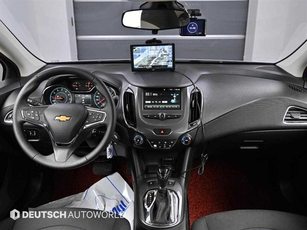 CHEVROLET Cruze — photo 07