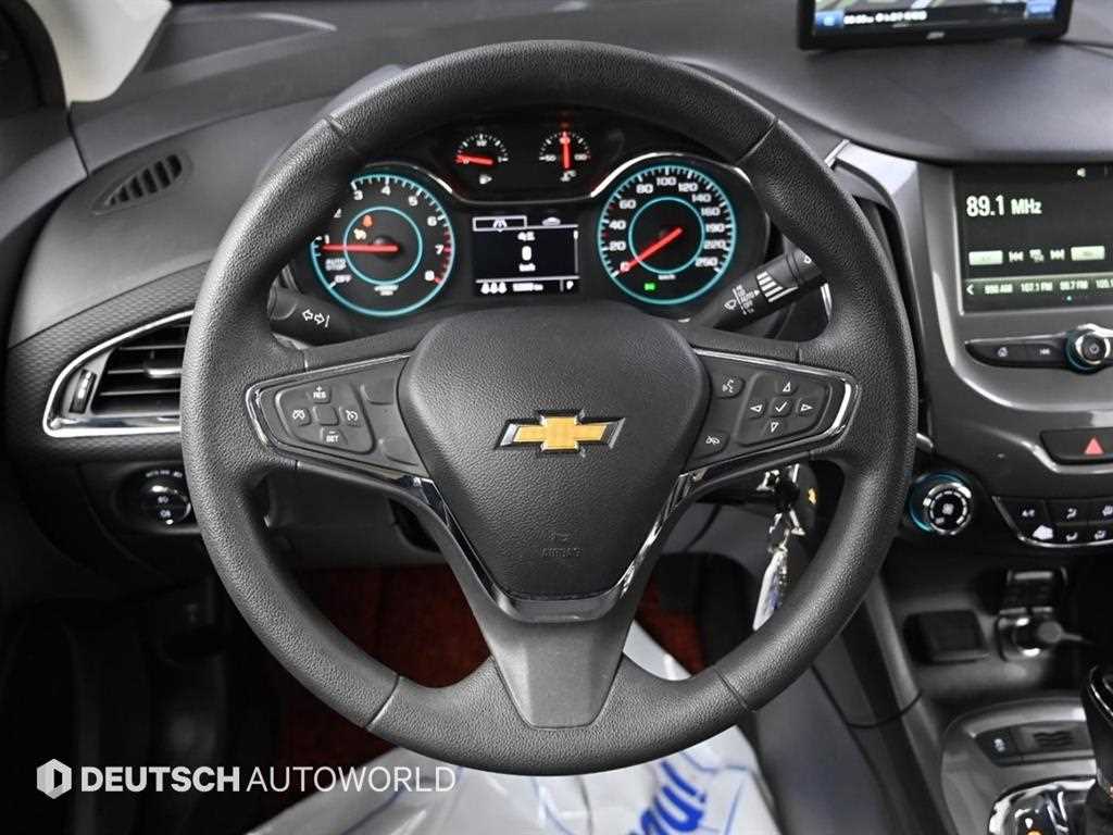CHEVROLET Cruze — photo 13