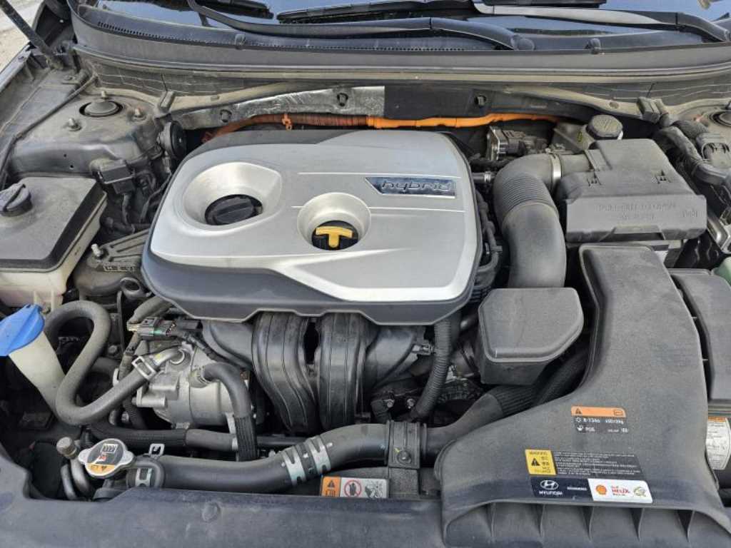 Hyundai Sonata — photo 10