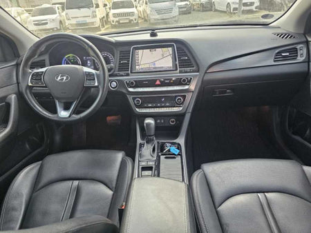 Hyundai Sonata — photo 13