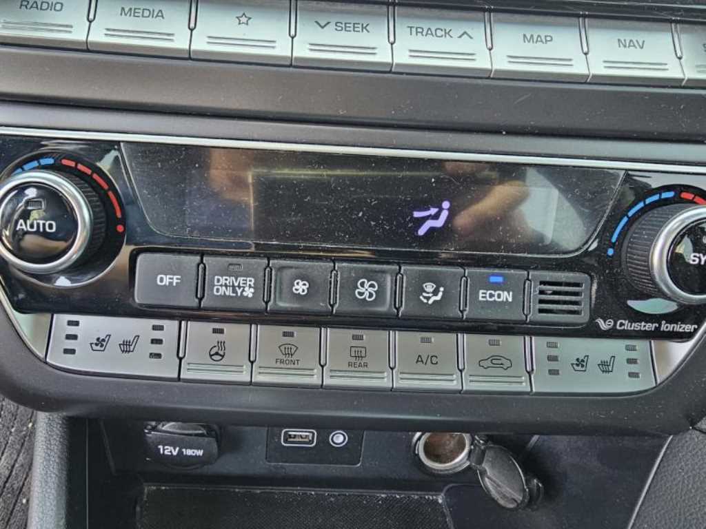 Hyundai Sonata — photo 15