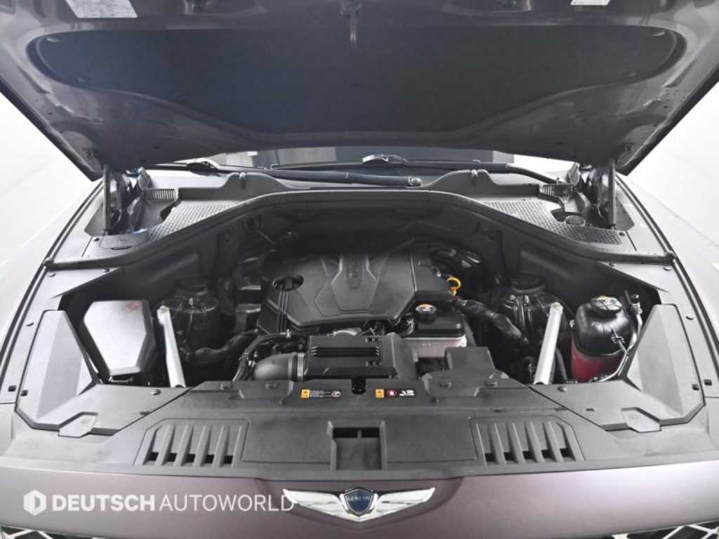 Genesis GV80 — photo 06