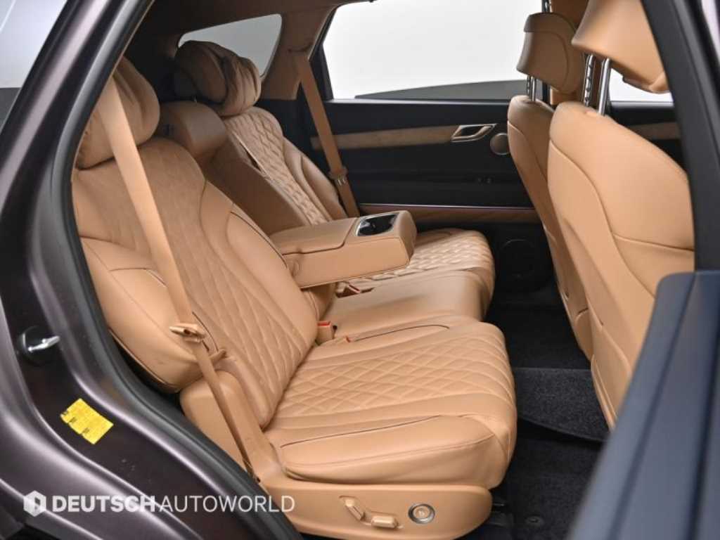 Genesis GV80 — photo 12